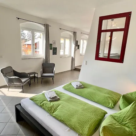 Meissner Elb-domizil 2 *